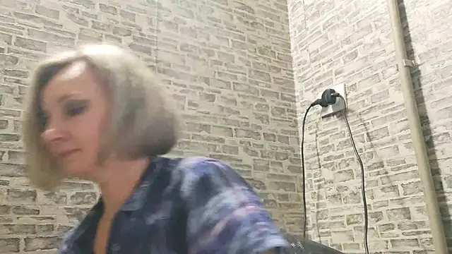 EdithManning online show from 01/21/25, 01:54