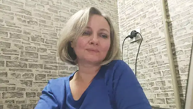 EdithManning online show from 02/11/25, 06:33