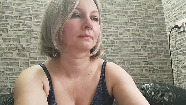 EdithManning online show from 03/18/25, 06:25