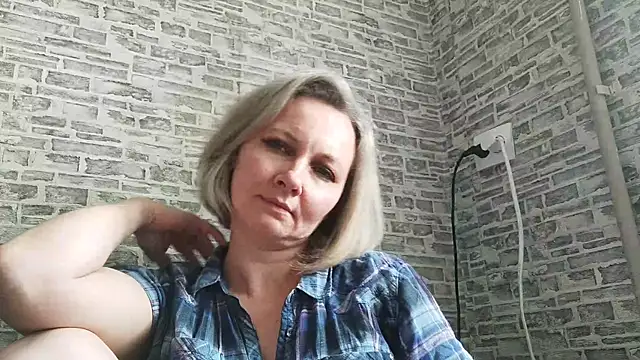 EdithManning online show from 03/19/25, 09:28