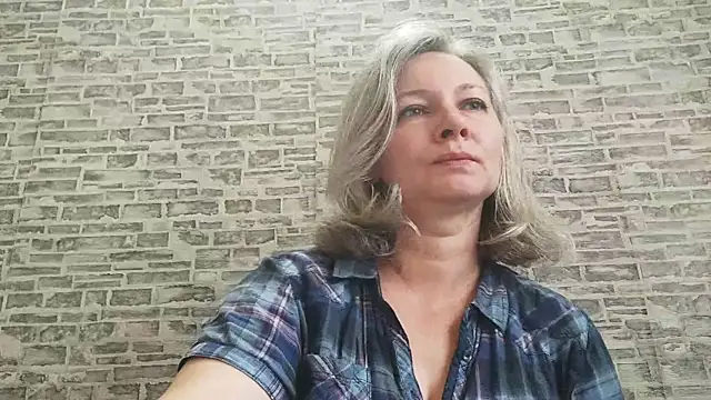 EdithManning online show from 09/15/25, 05:18