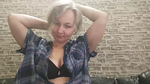 EdithManning online show from 11/12/25, 07:42