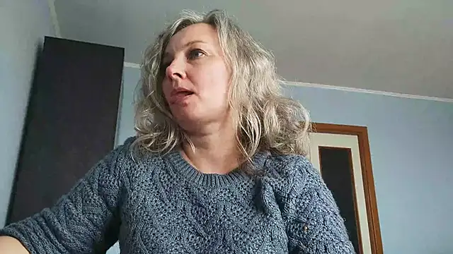 EdithManning online show from 04/23/26, 01:02