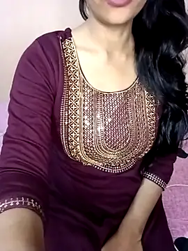 Snapshot of maftel chatting on 02/18/25, 01:00 maftel online show from 02/18/25, 01:00