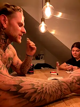 Snapshot of YOUNGCOUPLEfuck chatting on 09/21/25, 01:07 YOUNGCOUPLEfuck online show from 09/21/25, 01:07