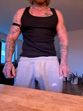 Snapshot of YOUNGCOUPLEfuck chatting on 12/01/25, 03:17 YOUNGCOUPLEfuck online show from 12/01/25, 03:17