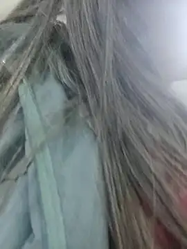 miisevvie  online show from 03/14/25, 12:32