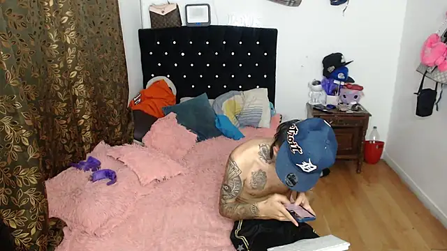 Kitty and jake online show from 03/19/25, 05:52