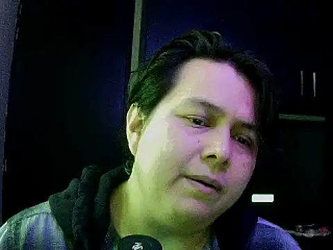 Snapshot of aixs93 chatting on 10/08/25, 01:53 aixs93 online show from 10/08/25, 01:53