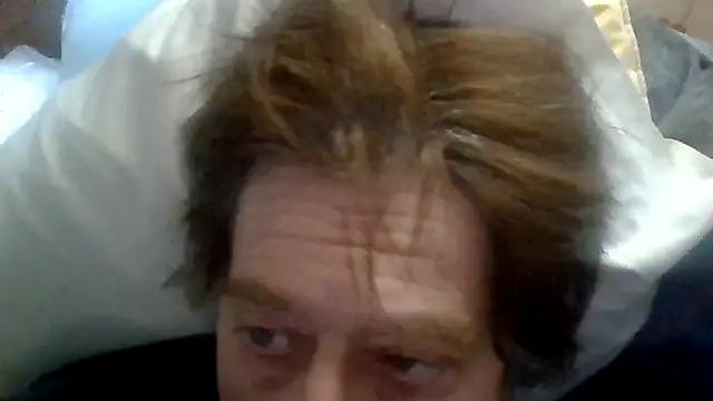 Snapshot of frankie7inch chatting on 05/15/26, 01:29 frankie7inch online show from 05/15/26, 01:29
