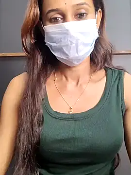 Oleevia online show from 10/31/25, 11:22