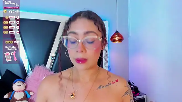 antonelllepiercee online show from 02/02/25, 11:51