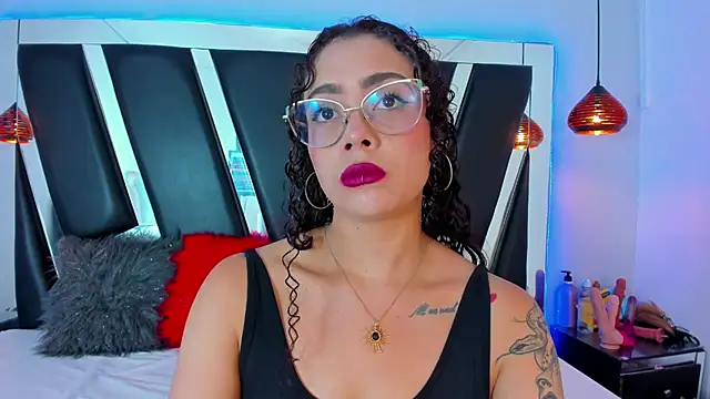 antonelllepiercee online show from 02/21/25, 11:33