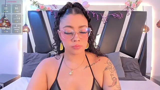 antonelllepiercee online show from 04/15/26, 11:28