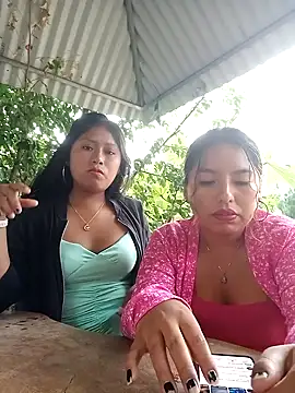 Snapshot of Karol-kamila19 chatting on 12/03/24, 01:43 Karol-kamila19 online show from 12/03/24, 01:43