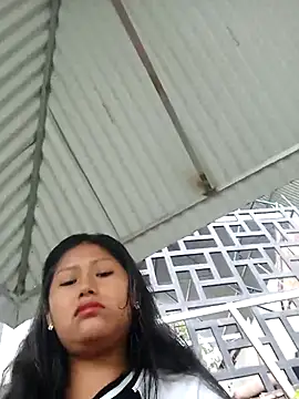 Snapshot of Karol-kamila19 chatting on 12/05/24, 12:33 Karol-kamila19 online show from 12/05/24, 12:33