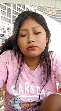 Snapshot of Karol-kamila19 chatting on 12/12/24, 03:48 Karol-kamila19 online show from 12/12/24, 03:48