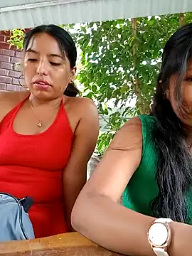 Snapshot of Karol-kamila19 chatting on 12/13/24, 01:22 Karol-kamila19 online show from 12/13/24, 01:22