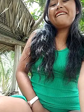 Snapshot of Karol-kamila19 chatting on 12/13/24, 04:27 Karol-kamila19 online show from 12/13/24, 04:27