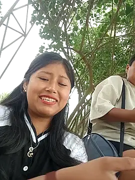 Snapshot of Karol-kamila19 chatting on 12/25/24, 01:09 Karol-kamila19 online show from 12/25/24, 01:09