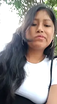 Snapshot of Karol-kamila19 chatting on 01/02/25, 04:02 Karol-kamila19 online show from 01/02/25, 04:02