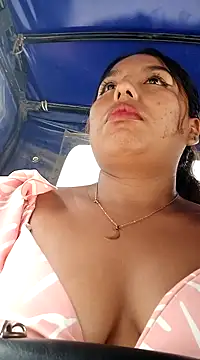 Snapshot of Karol-kamila19 chatting on 01/11/25, 04:25 Karol-kamila19 online show from 01/11/25, 04:25