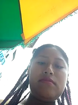 Snapshot of Karol-kamila19 chatting on 01/15/25, 01:41 Karol-kamila19 online show from 01/15/25, 01:41