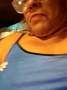 Kasandra Ho online show from 03/10/25, 12:07