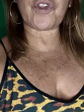 Kasandra Ho online show from 11/10/25, 03:16