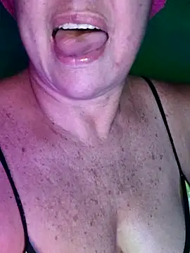 Kasandra Ho online show from 12/04/25, 06:16