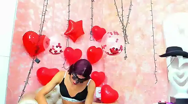 NahomiWhitel online show from 02/06/25, 03:09