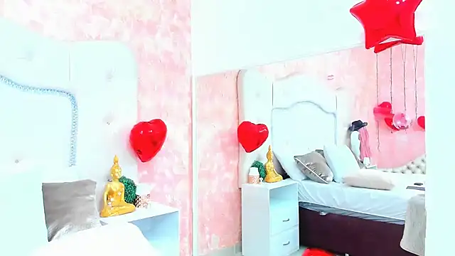 NahomiWhitel online show from 02/22/25, 06:41