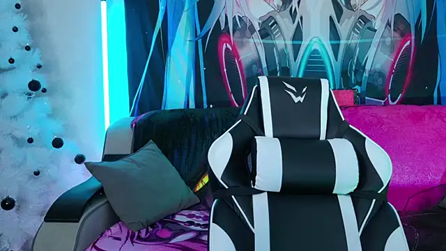 Aurora Natsuki online show from 12/16/25, 11:37