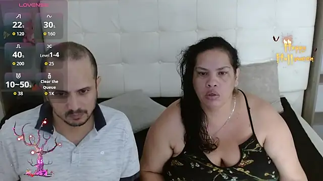 Snapshot of Candy_and_Jh0n chatting on 10/23/25, 04:12 Candy and Jh0n online show from 10/23/25, 04:12