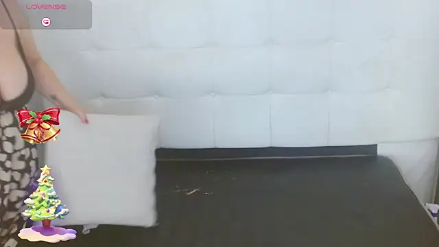 Snapshot of Candy_and_Jh0n chatting on 12/05/25, 02:31 Candy and Jh0n online show from 12/05/25, 02:31