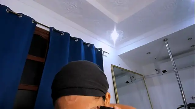 Fernanda brown18 online show from 12/19/25, 03:52