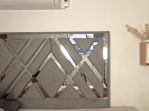 Fernanda brown18 online show from 12/20/25, 07:15