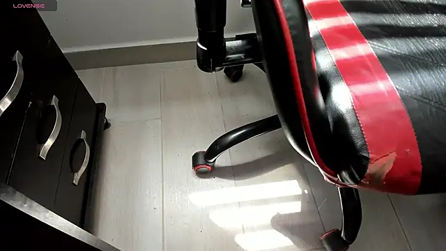 gracekelly12 online show from 12/03/25, 03:54