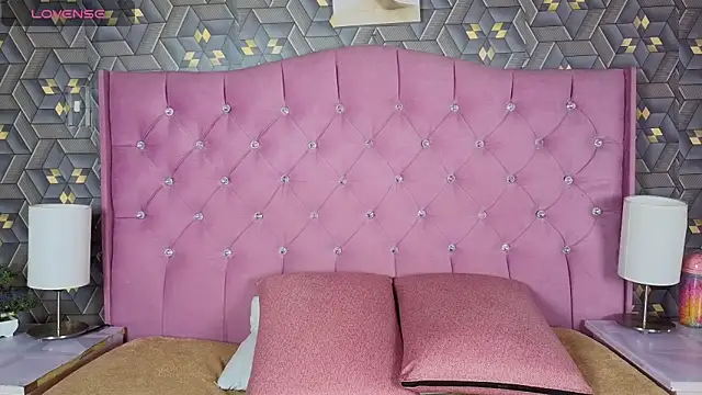 Samantha Collen online show from 10/07/25, 03:14