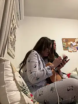 daniniescobarr online show from 03/06/26, 09:00