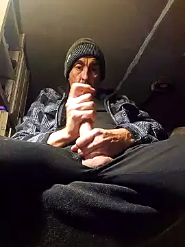 Pumpndeep online show from 01/15/25, 08:30