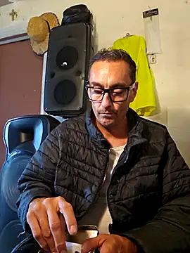 Pumpndeep online show from 10/27/25, 06:56