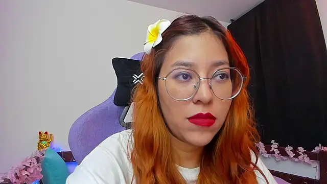  Moon Johnson online show from 11/11/25, 02:00