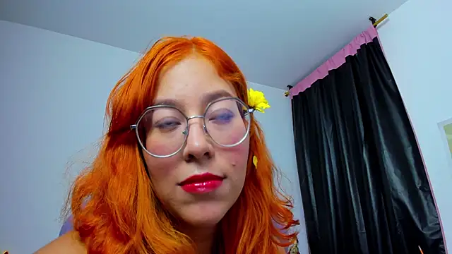 Snapshot of _Moon_Johnson chatting on 02/05/26, 01:21 Moon Johnson online show from 02/05/26, 01:21