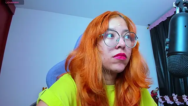 Snapshot of _Moon_Johnson chatting on 02/22/26, 12:45 Moon Johnson online show from 02/22/26, 12:45