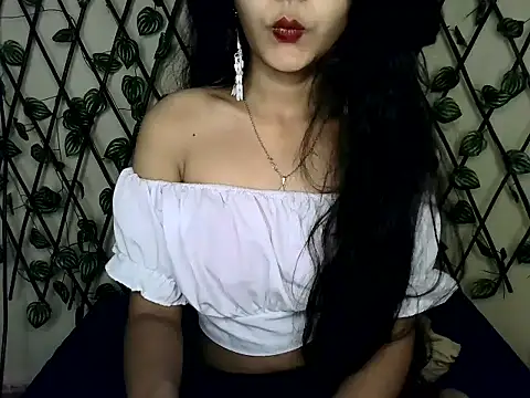 SUZY FROMUS online show from 03/19/25, 10:53