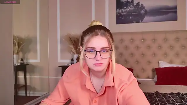 KarenLong online show from 12/02/24, 07:38