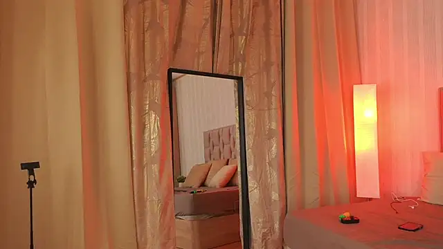 GabyRios online show from 12/14/25, 06:23