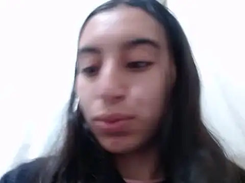 Snapshot of Lunaxx21 chatting on 02/19/25, 08:20 Lunaxx21 online show from 02/19/25, 08:20