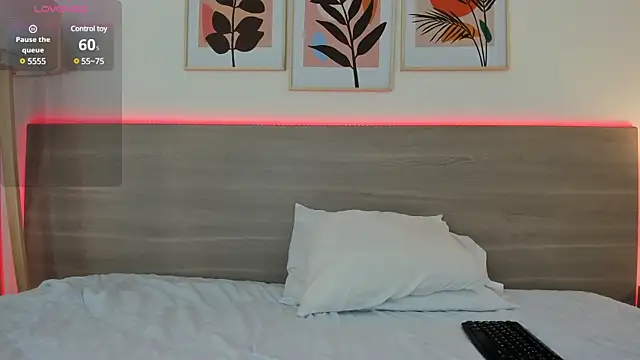 nataliiiiia online show from 02/14/25, 11:42